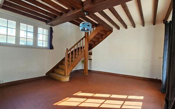 Maison à vendre    10 pièces •  Saint-Marcel