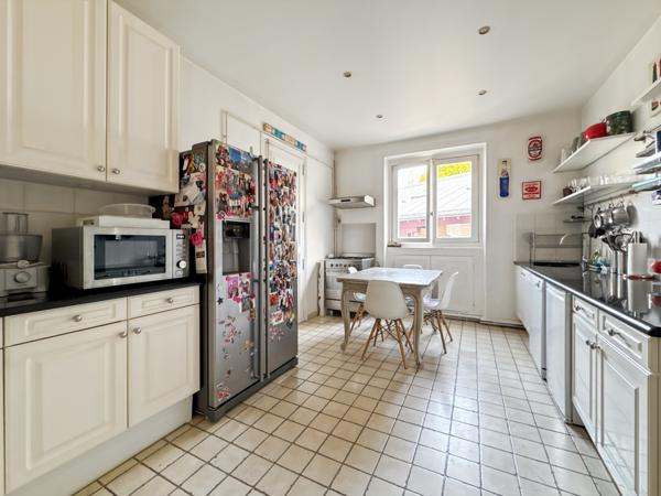 Appartement 6 pièces - 160 m² Bien prestige