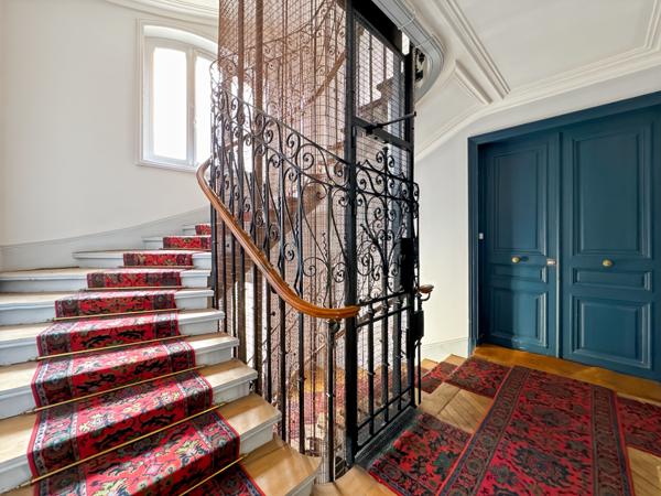 Appartement 6 pièces - 160 m² Bien prestige