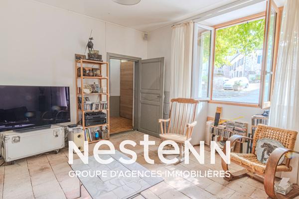 Propriété répartie sur un ensemble comprenant une habitation, un atelier et dépendances secteur du Viaur