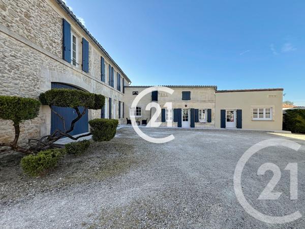 Maison à vendre  9 pièces - 288 m2 COGNAC - 16