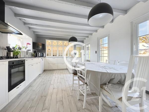 Maison à vendre  9 pièces - 288 m2 COGNAC - 16