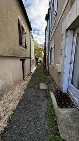 Immeuble à vendre à Bouchemaine dans le Maine-et-Loire (49080), ref : 49020-480