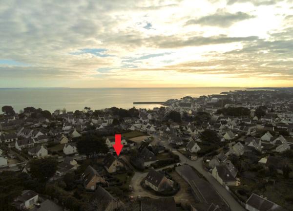 SAINT-PIERRE-QUIBERON - Duplex avec jardin, terrasse, stationnement et cellier