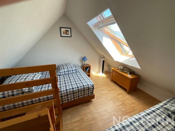 SAINT-PIERRE-QUIBERON - Duplex avec jardin, terrasse, stationnement et cellier