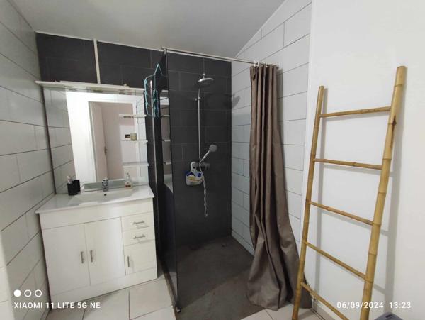Appartement F2 non meublé
