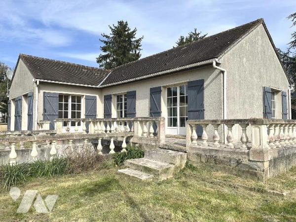 MAISON DE PLAIN-PIED SUR SOUS-SOL