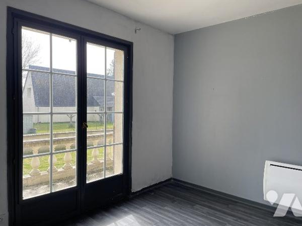 MAISON DE PLAIN-PIED SUR SOUS-SOL