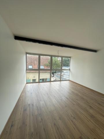 POISSY - Hyper Centre- 3 Pièces de 73 m²

Loyer €1 100/mois charges comprises **

- Ref : 8864