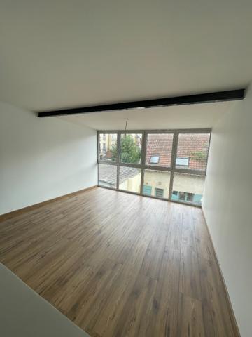 POISSY - Hyper Centre- 3 Pièces de 73 m²

Loyer €1 100/mois charges comprises **

- Ref : 8864