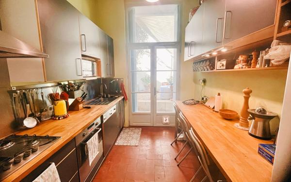 Appartement à vendre    4 pièces • 90 m2 Nîmes