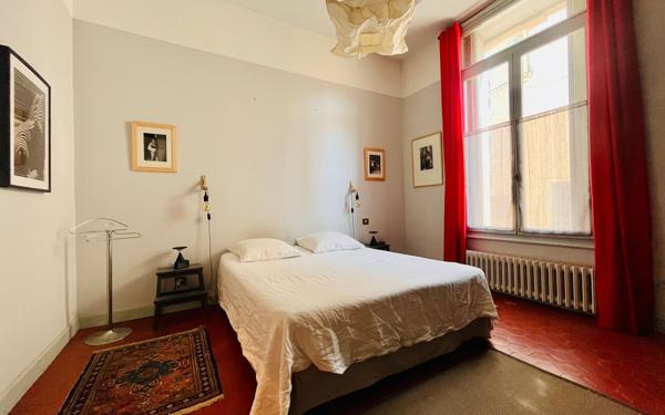 Appartement à vendre    4 pièces • 90 m2 Nîmes