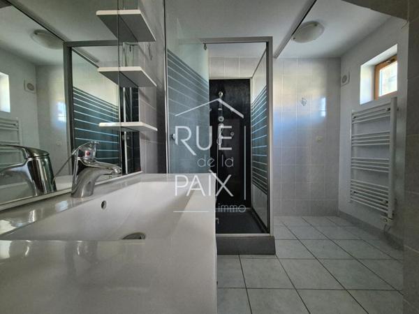 86120 LES TROIS MOUTIERS Maison Les Trois Moutiers 4 pièce(s) 130 m2