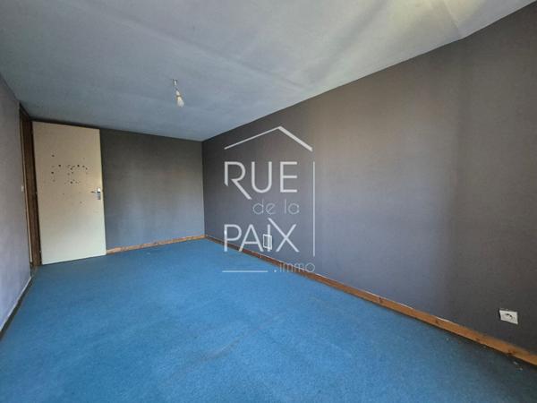 86120 LES TROIS MOUTIERS Maison Les Trois Moutiers 4 pièce(s) 130 m2