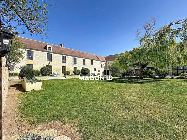 Demeure de prestige 22 pièce(s) 690 m2 , Caen