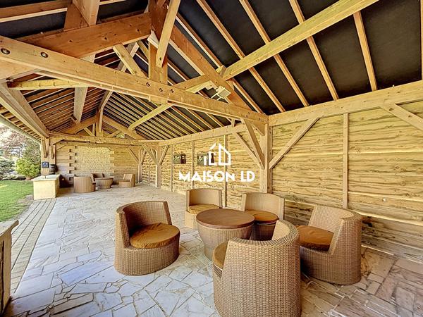 Demeure de prestige 22 pièce(s) 690 m2 , Caen