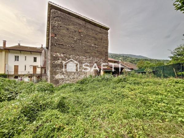 MAISON AVEC JARDIN, POSSIBILITÉ PLUSIEURS LOGEMENTS