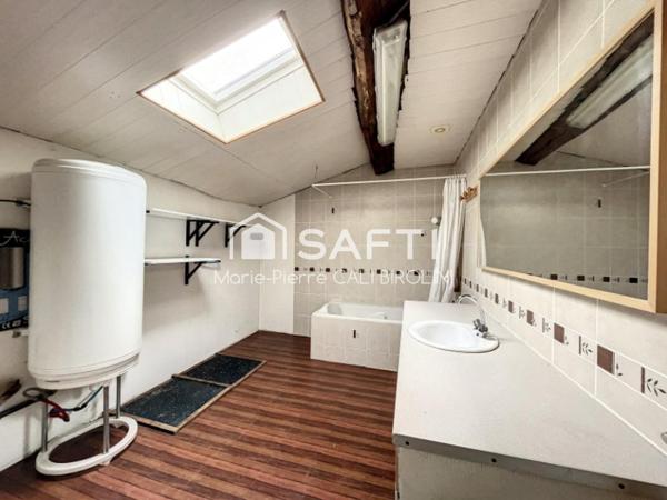 MAISON AVEC JARDIN, POSSIBILITÉ PLUSIEURS LOGEMENTS