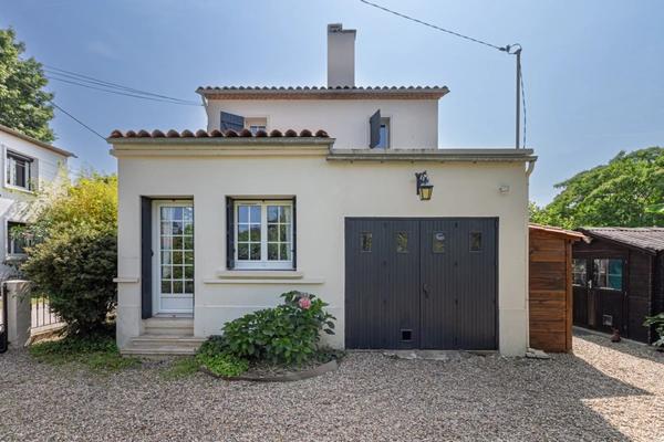 Maison 114 m2 à vendre 5 pièces BERGERAC (24)