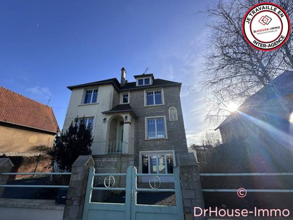 Maison à vendre 9 pièces de 235 m²