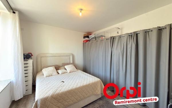 Immeuble à vendre    8 pièces • 162 m2 Saint-Nabord