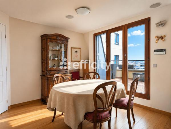 Appartement
         5 pièces
        - 135 m² Exclusivité 998 000 € *