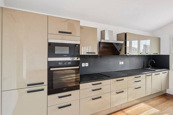 Appartement 4 pièces 116 m² BORDEAUX - 33000