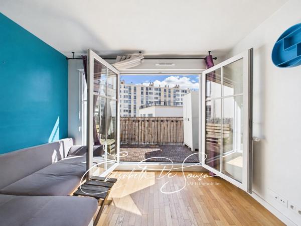Lumière, terrasse de 5,30 m2 résidence de standing