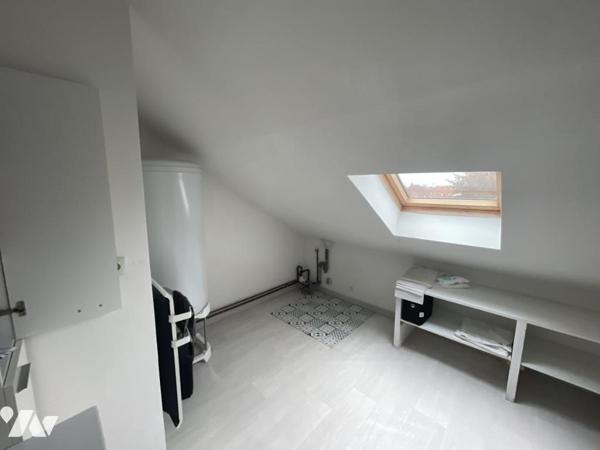 Immeuble mixte – Local professionnel 49 m² + T2 loué – Idéal investisseur