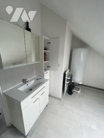 Immeuble mixte – Local professionnel 49 m² + T2 loué – Idéal investisseur