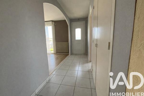 Maison à vendre 4 pièces 75,17 m² Terres-de-Haute-Charente