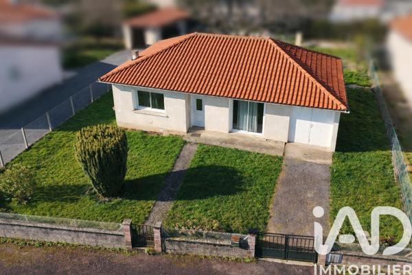 Maison à vendre 4 pièces 75,17 m² Terres-de-Haute-Charente