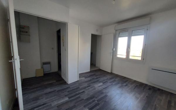 Appartement à vendre    1 pièce • 17,60 m2 Noisy-le-Grand