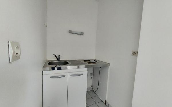 Appartement à vendre    1 pièce • 17,60 m2 Noisy-le-Grand
