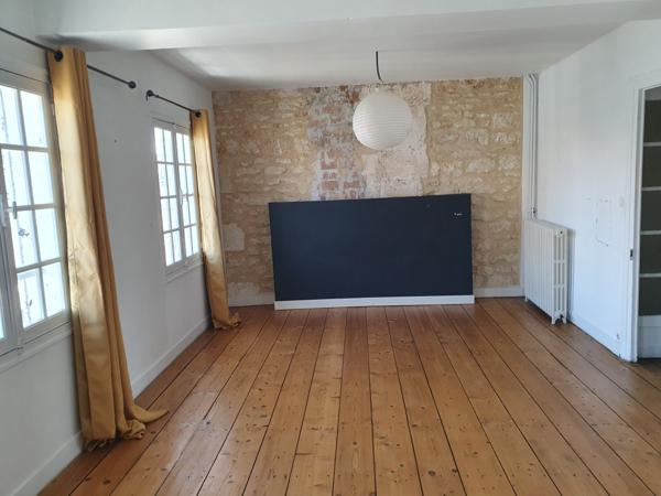 Maison  10 pièce(s)  7 chambre(s)  196 m²