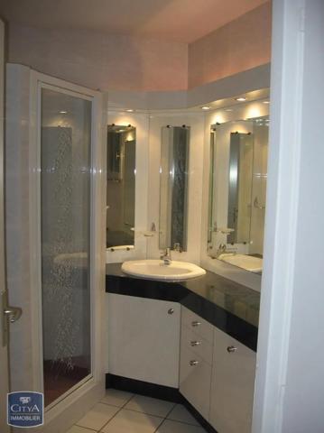 Appartement à louer 2 pièces 49.21m²