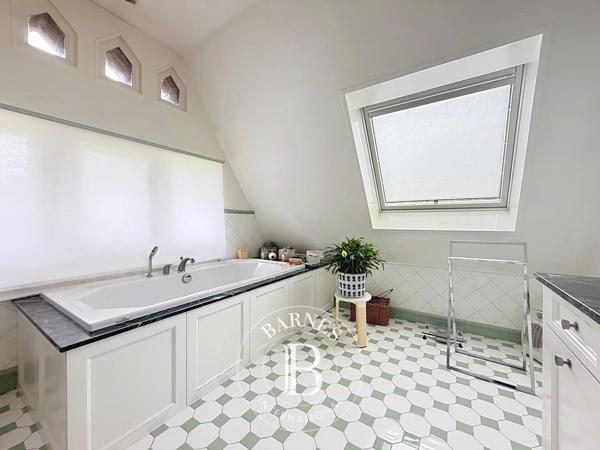 Wasquehal, Maison 3 Chambres -  210 m² à vendre