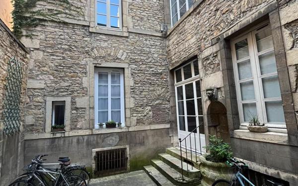 Appartement à louer    1 pièce • 10,59 m2 Dijon