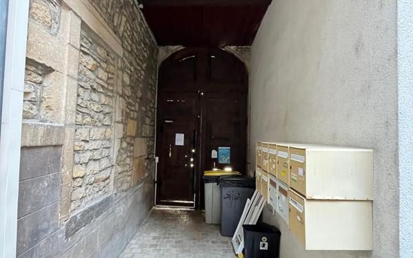 Appartement à louer    1 pièce • 10,59 m2 Dijon