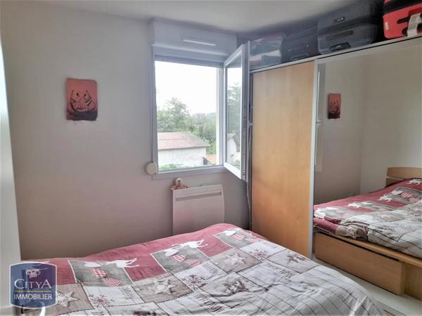 Appartement à louer 4 pièces 74.78m² Dole (39100)