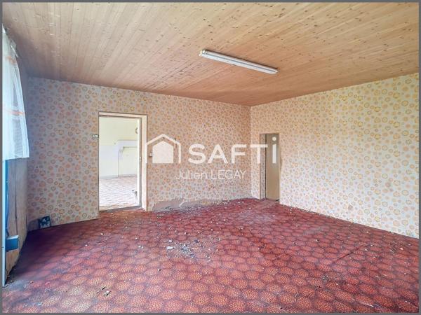 MAISON À RÉNOVER AVEC BEAU POTENTIEL