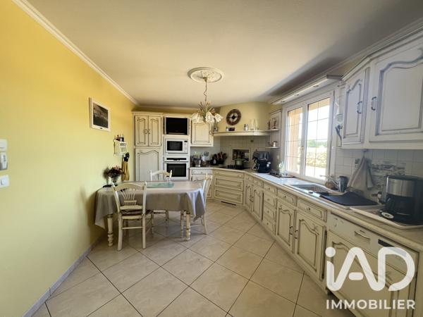 Maison à vendre 14 pièces 219 m² Fatines