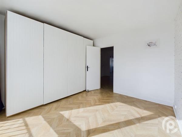 Location Appartement69,83 m² - 3 Pièces - CLAMART (92140)