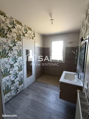 MAISON A COTE DU PONT DE ST JEAN DE THOUARS BEAU PAYSAGE PANORAMIQUE ECOLE COMMERCES PROXIMITE