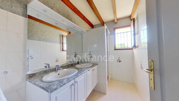 Maison 4 chambres, garage, dépendances à MARMANDE (47)