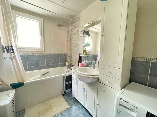 Maison 4 pièce(s) 3 chambre(s) 87 m²