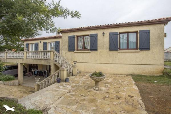 Maison à vendre 300 000 € Rochefort 7 p 160 m² DPE D