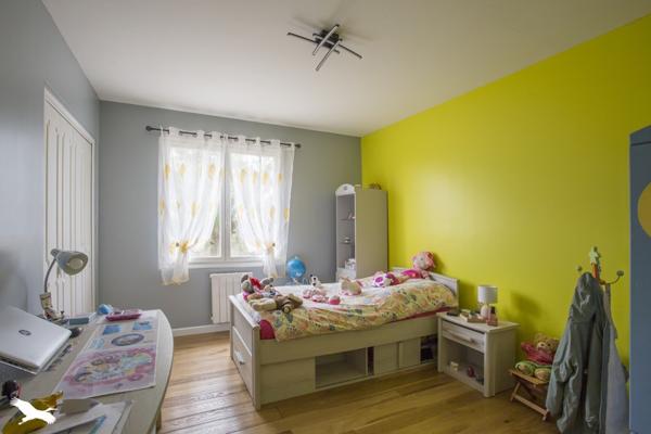 Maison à vendre 300 000 € Rochefort 7 p 160 m² DPE D