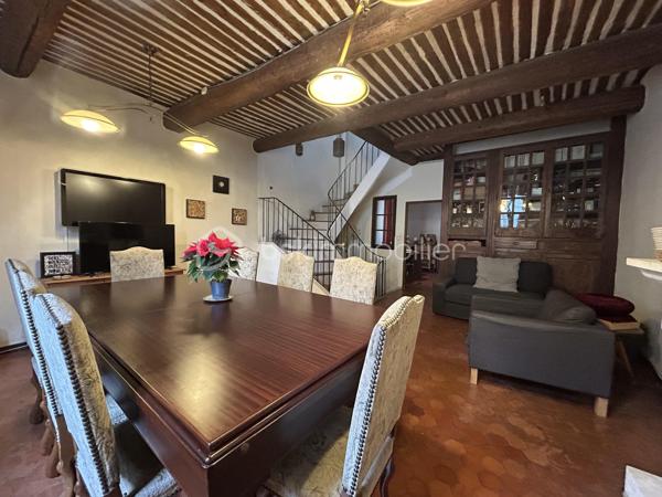 Maison de village de 185 m²