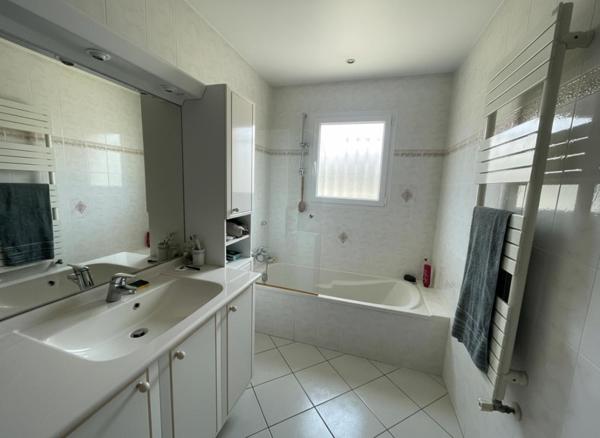 Maison plain pied Saleilles 5 pièce(s) 140 m2